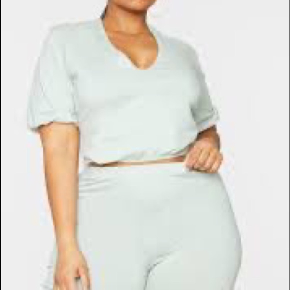 NWT PLT Sage Green V Neck Elastic Hem T Shirt Size 14